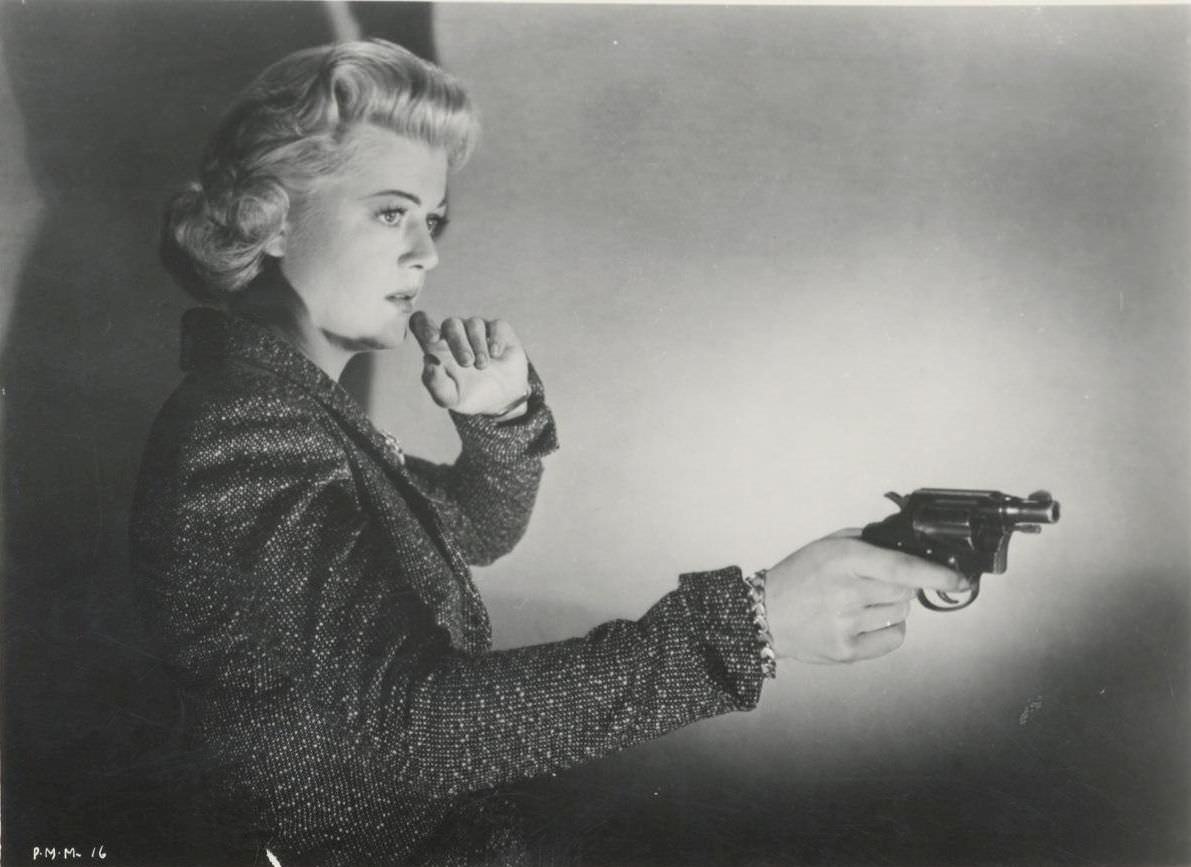 Angela Lansbury in in Please Murder Me! (1956)