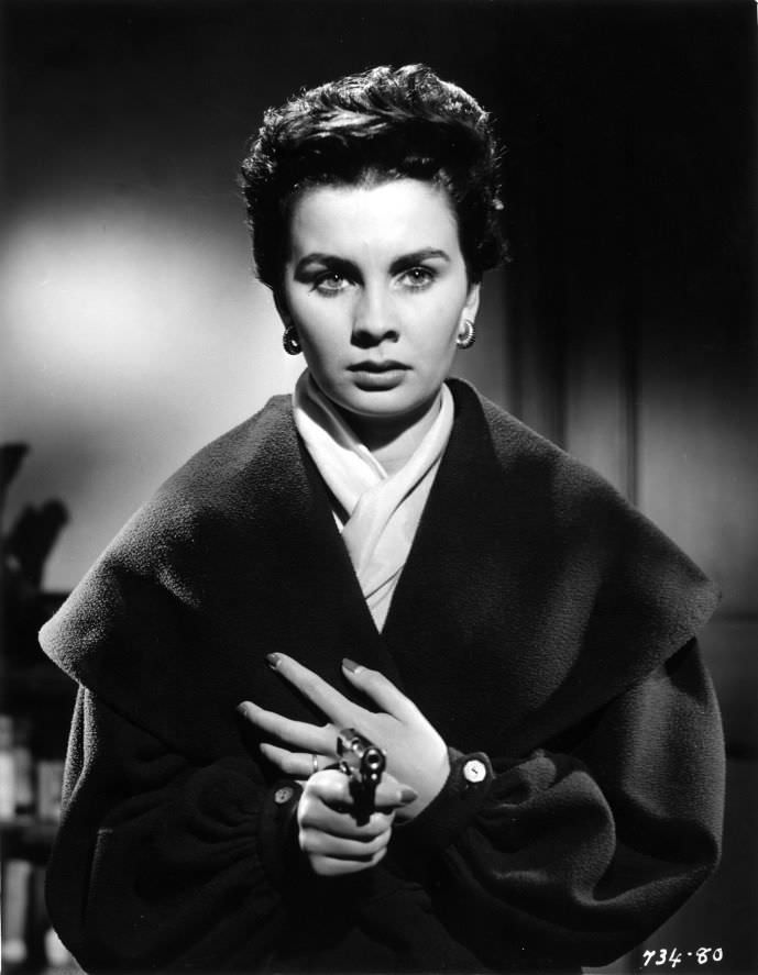 Jean Simmons in Cage of Gold (1950)
