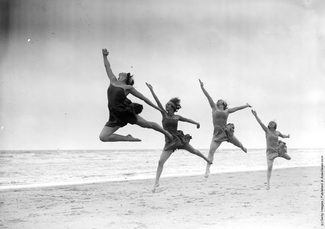 Margaret Morris dancers exercising on the sands at Saint-Idesbald, August 1929