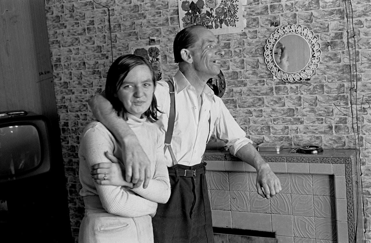 Father and children Gorbals tenement 1970