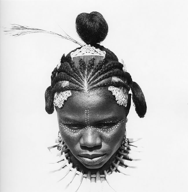 Intricate Afro Hairstyles: Photographer Documented Unique Hairstyles In Nigeria During The 1960s And 1970s