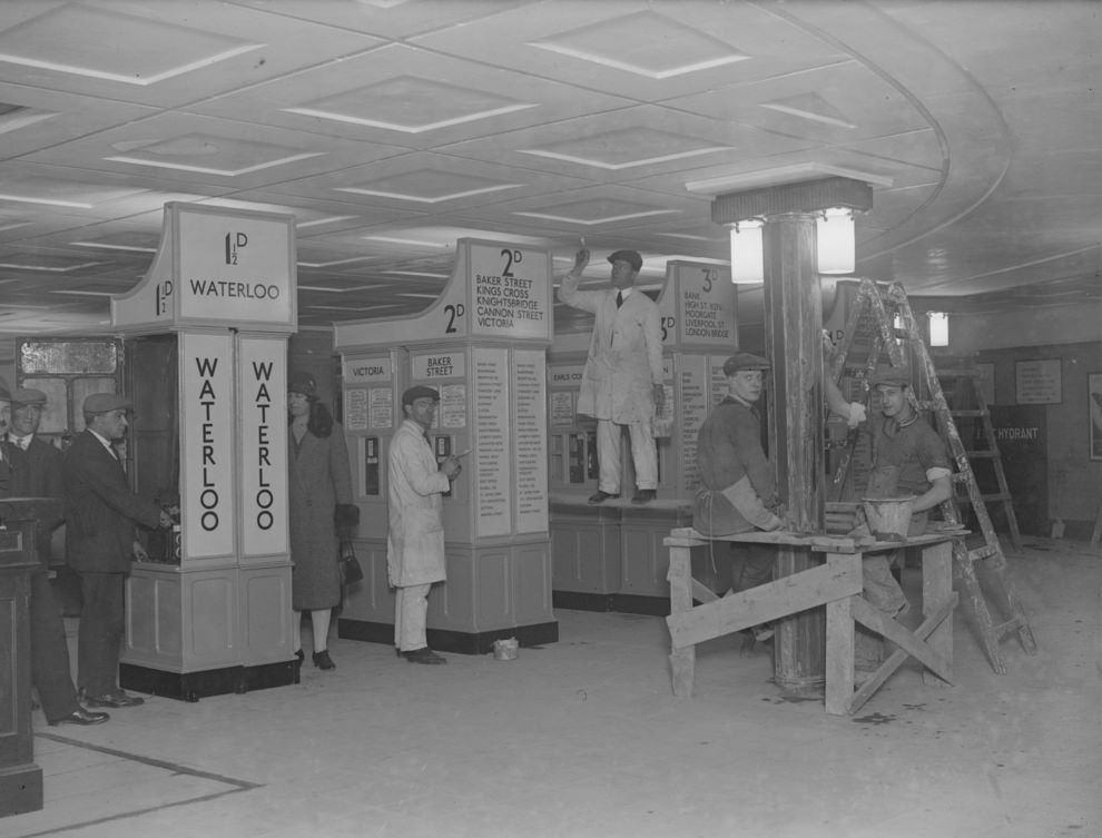 Construction work at the ticketing area of the new Piccadilly tube station, 1928.