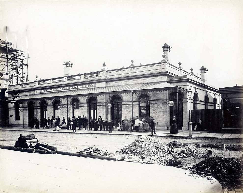 Paddington Station in 1868, the year it opened