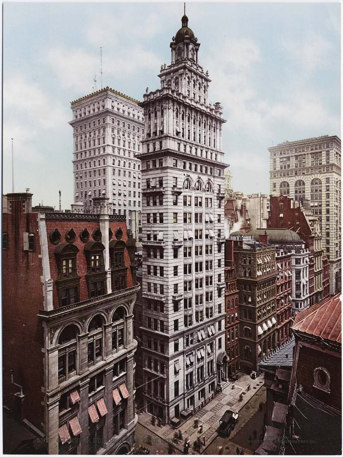 The Gillender Building was completed in the Financial District in 1897, but stood for only 13 years. It was destroyed in 1910 and replaced by a bigger building that combined its neighboring lot.