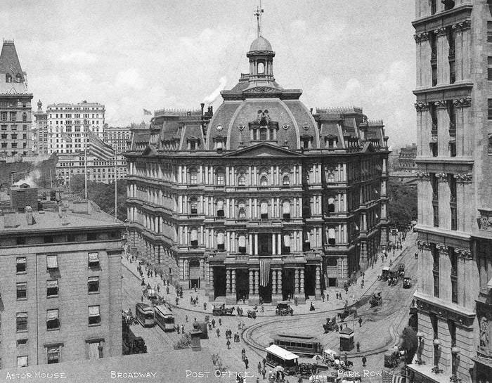 The City Hall Post Office first opened in 1878. The design was not well received, and it was demolished in 1938, one year ahead of the 1939 World's Fair.