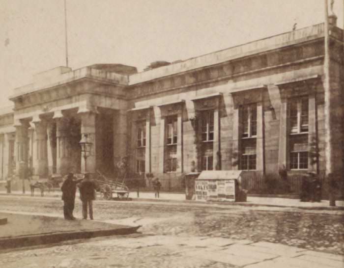The New York Tombs, a prison that also housed courts and a police station, was built in 1838. However, the foundation was weak and the building began to sink. It was replaced by a new building in 1902, which was later demolished in 1974.