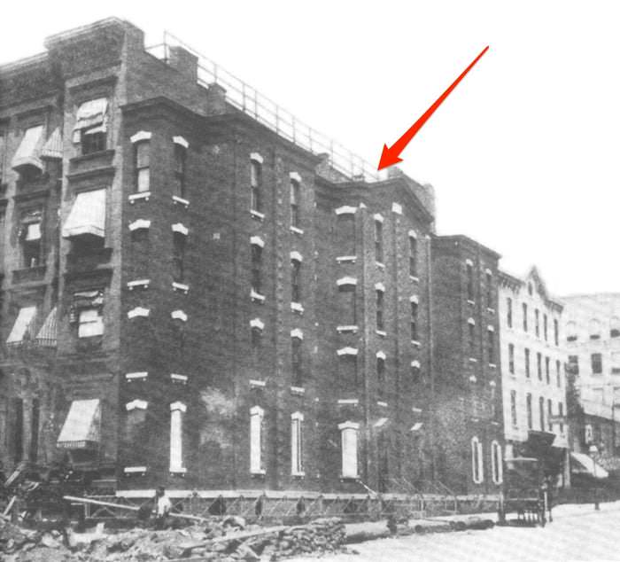 The Richardson Spite House was built in 1882 at 82nd Street and Lexington Ave. to satisfy a personal grudge by blocking the view of another building. The four-story building stood until 1915.