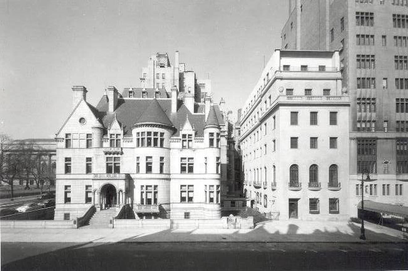 Brokaw Mansions, three lovely French Renaissance-style mansions once stood at the corner of 79th Street and Fifth Avenue. They were built for Isaac Brokaw, a clothing manufacturer, and his family, but later became the center of another building battle.