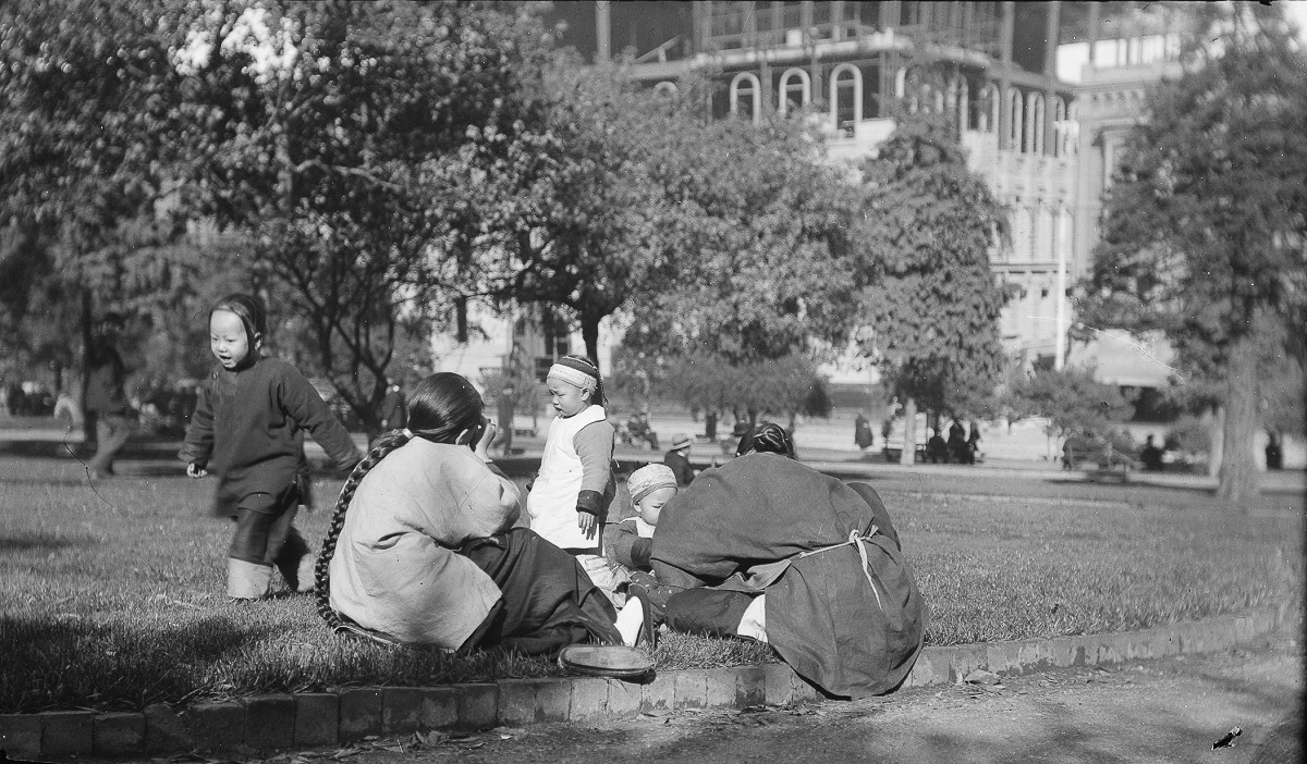 San Francisco’s Chinatown In The 1950s: Fabulous Photos Show Streets And Everyday Life