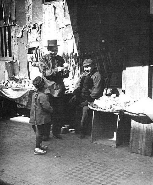 San Francisco’s Chinatown In The 1950s: Fabulous Photos Show Streets And Everyday Life