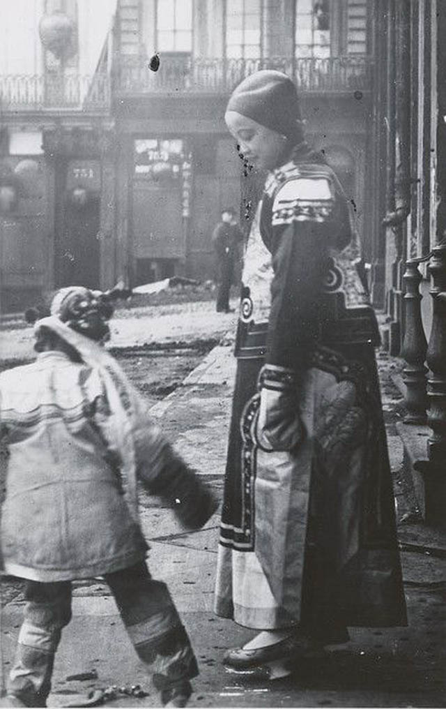 San Francisco’s Chinatown In The 1950s: Fabulous Photos Show Streets And Everyday Life