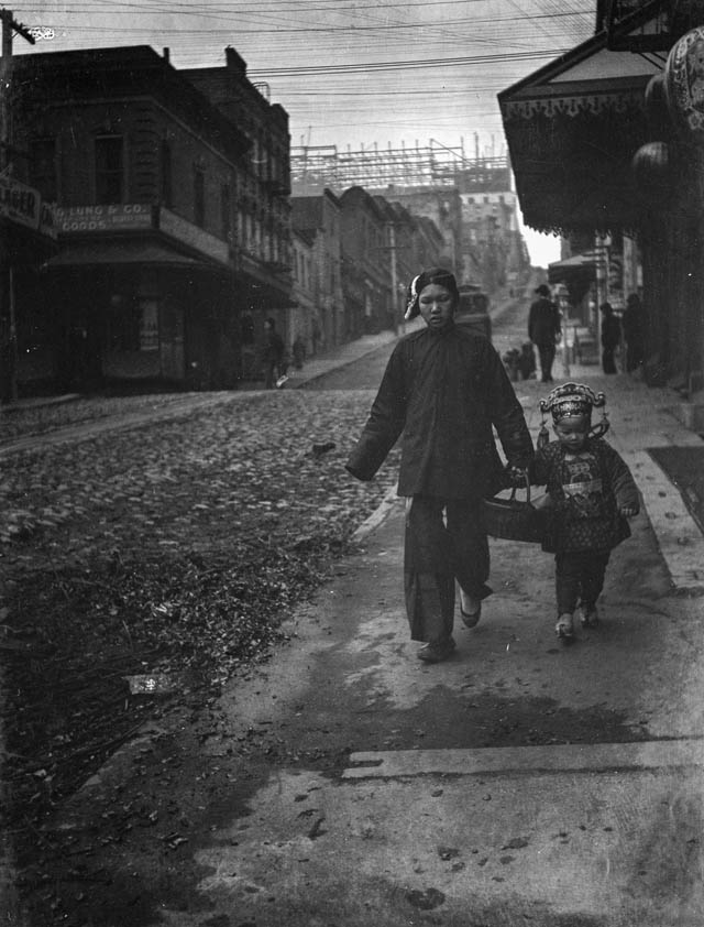 San Francisco’s Chinatown In The 1950s: Fabulous Photos Show Streets And Everyday Life