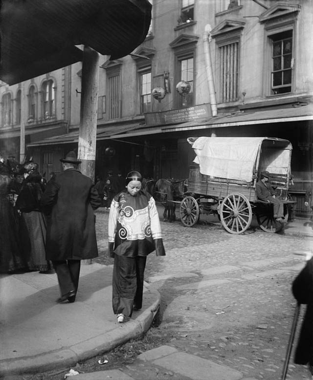 San Francisco’s Chinatown In The 1950s: Fabulous Photos Show Streets And Everyday Life