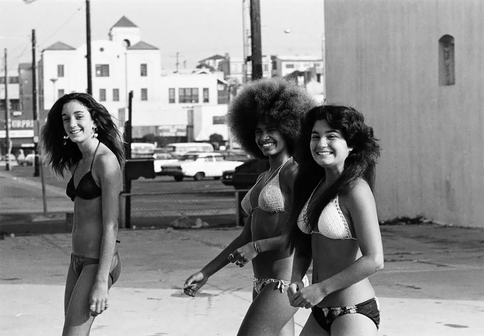 Skaters And Punkers: 50+ Stunning Photos Capturing Californian Youth From 1970s-80s