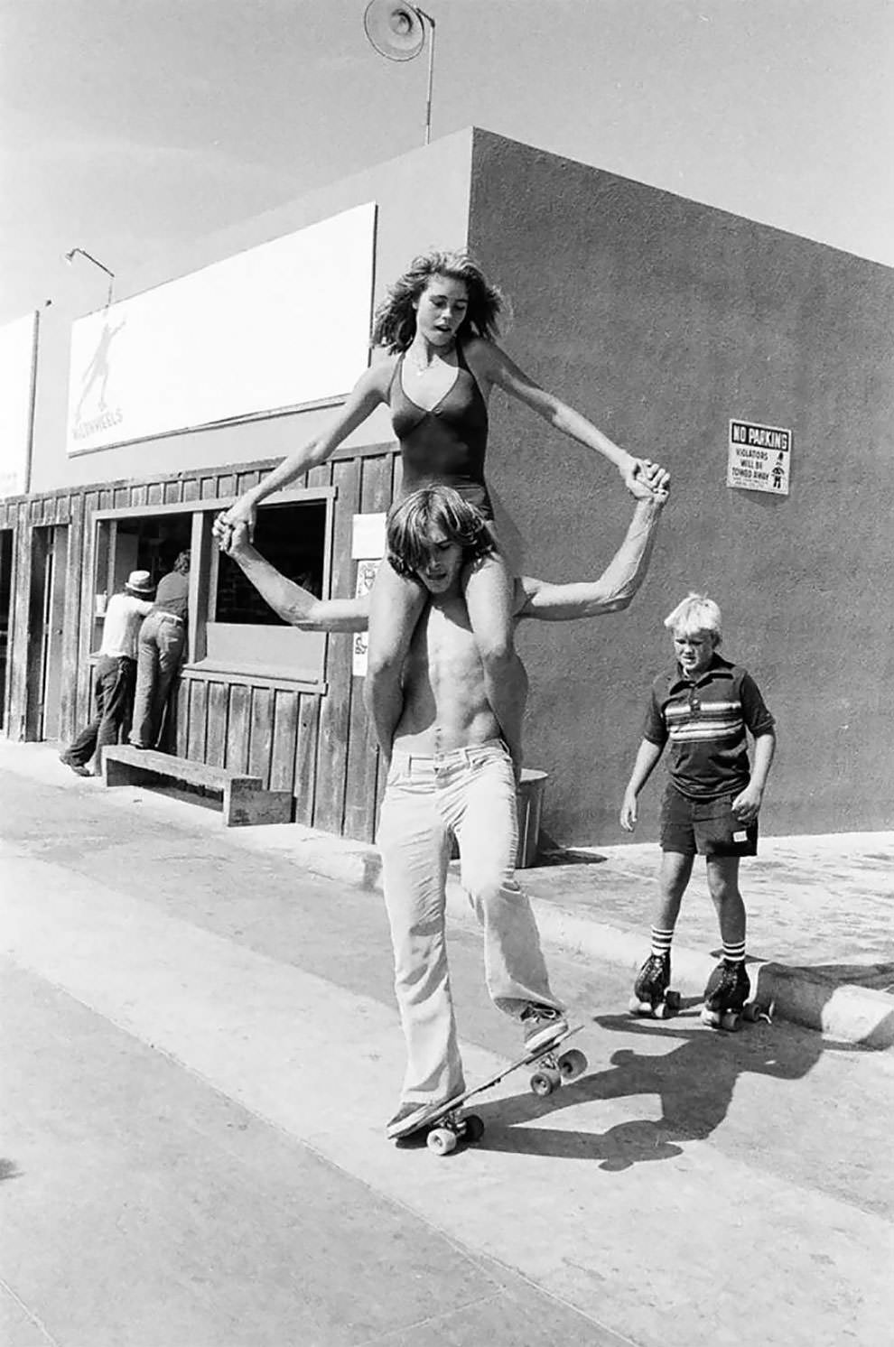 Skaters And Punkers: 50+ Stunning Photos Capturing Californian Youth From 1970s-80s