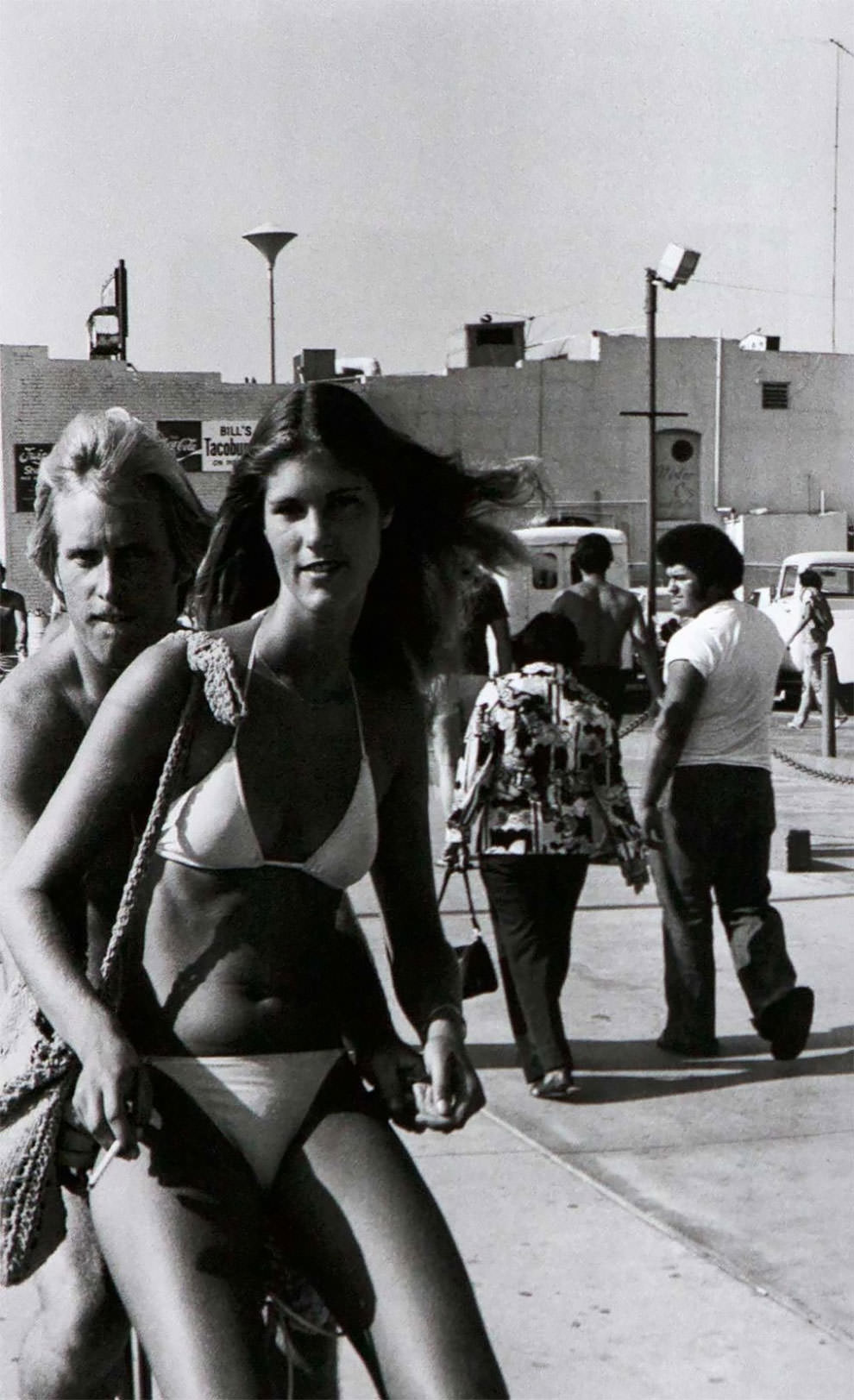 Skaters And Punkers: 50+ Stunning Photos Capturing Californian Youth From 1970s-80s