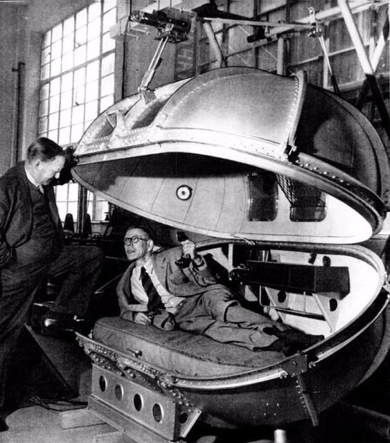 Winston Churchill’s personal pressure chamber, created to enable him to make high-altitude flights safely.