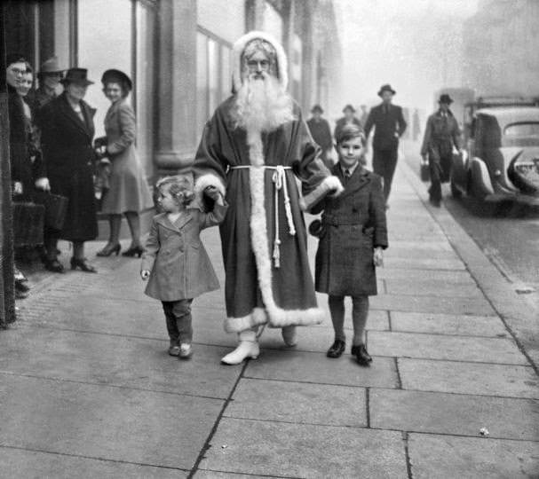 War or no war, London stores are determined to have their usual pre-war Christmas season and display. 14 November, 1941.