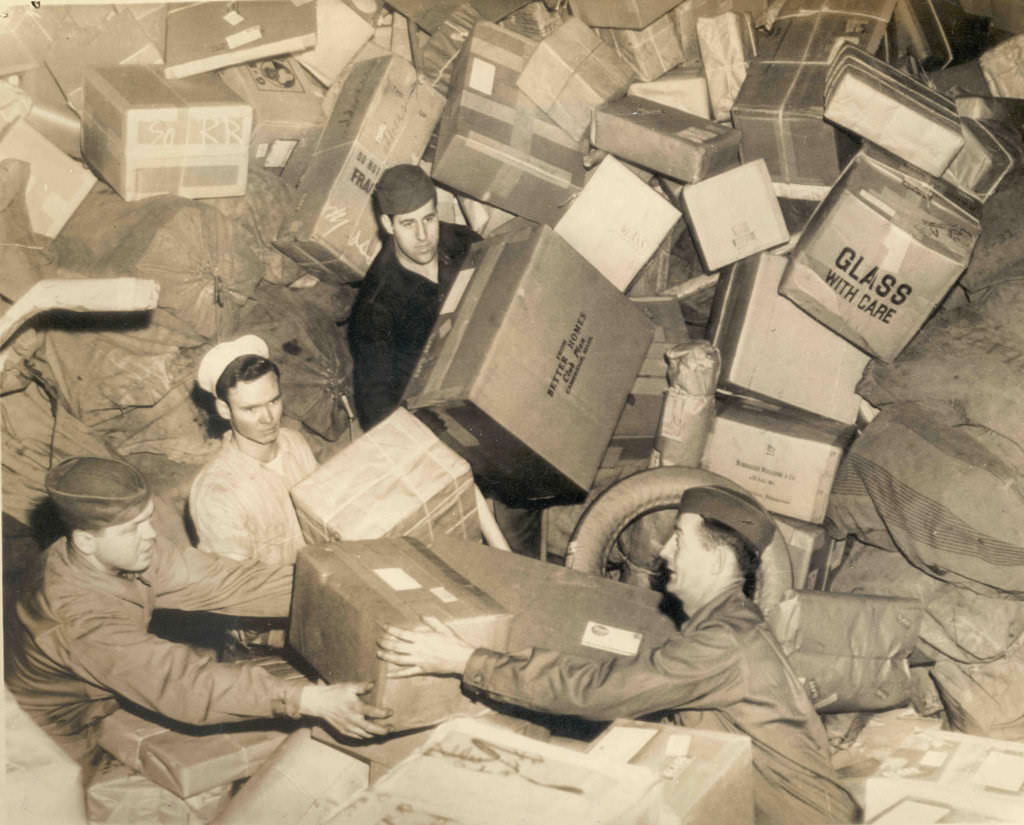 Holiday mail for the troops, USA, c. 1944.
