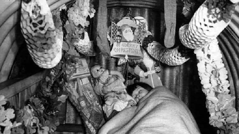 December 1940 in a British bomb shelter.