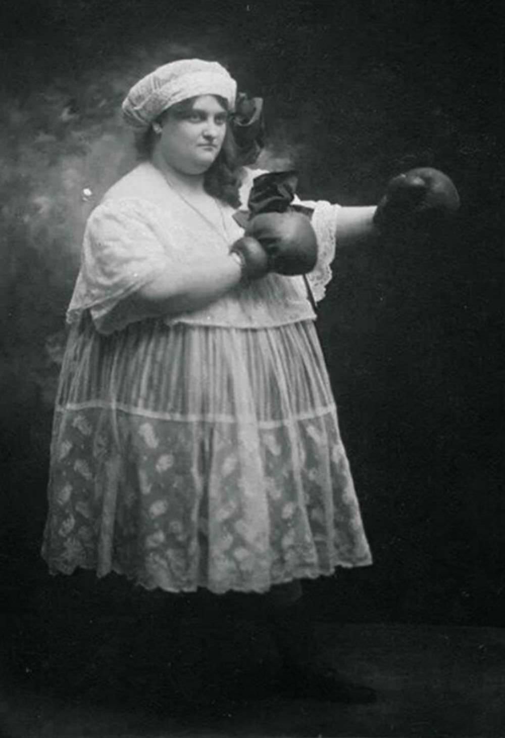 Hattie Madders (right), winner of the Most Scary Woman in the UK title in 1883 was the only woman to hold the boxing heavyweight championship of the world title. Nicknamed 'The Mad Hatter' she allegedly won the belt in 1883, stopping Scottish pugilist Wee Willy Harris in the first round of their bou