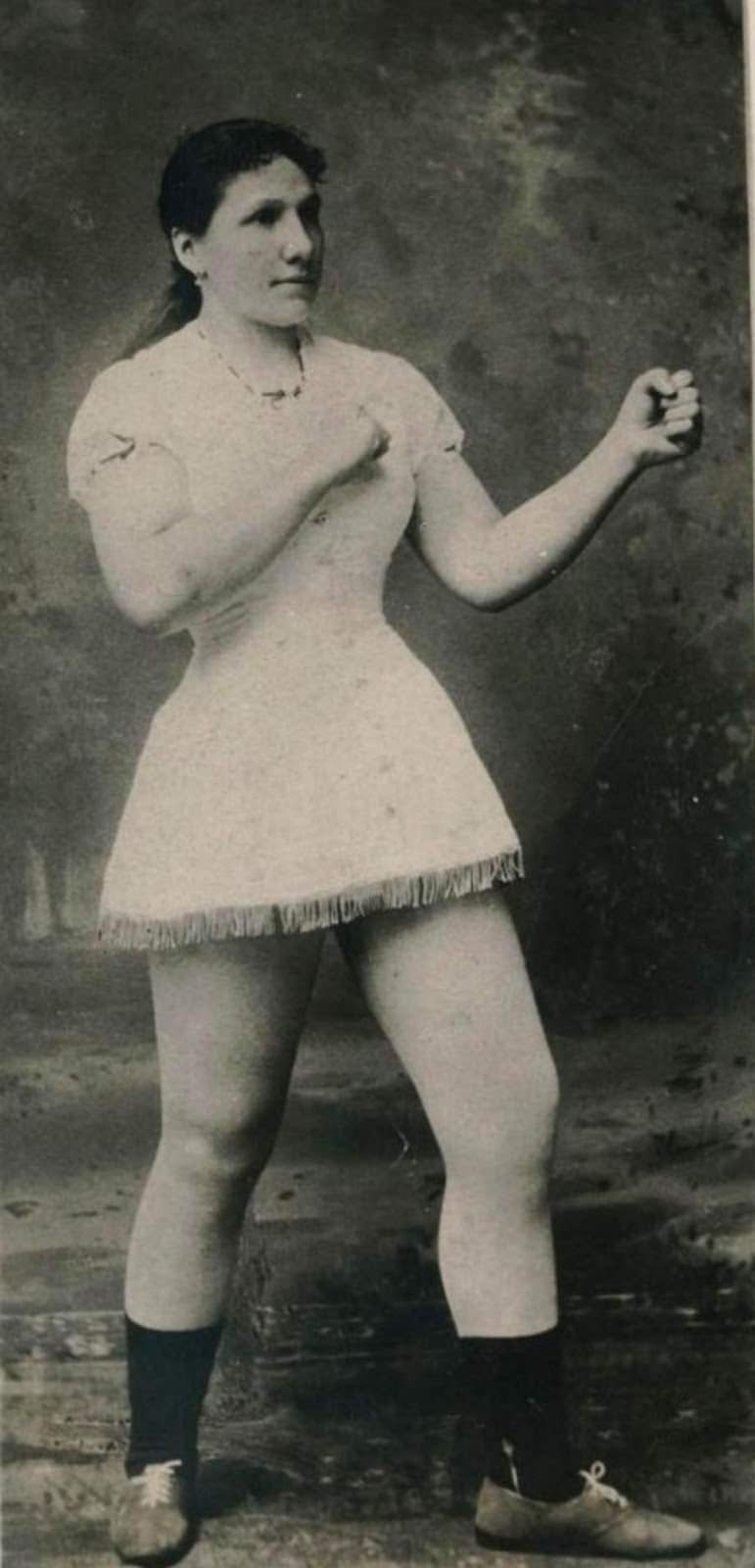 Feared woman boxer, Hattie Stewart in 1883. Hattie traveled through the USA fighting both men and women.
