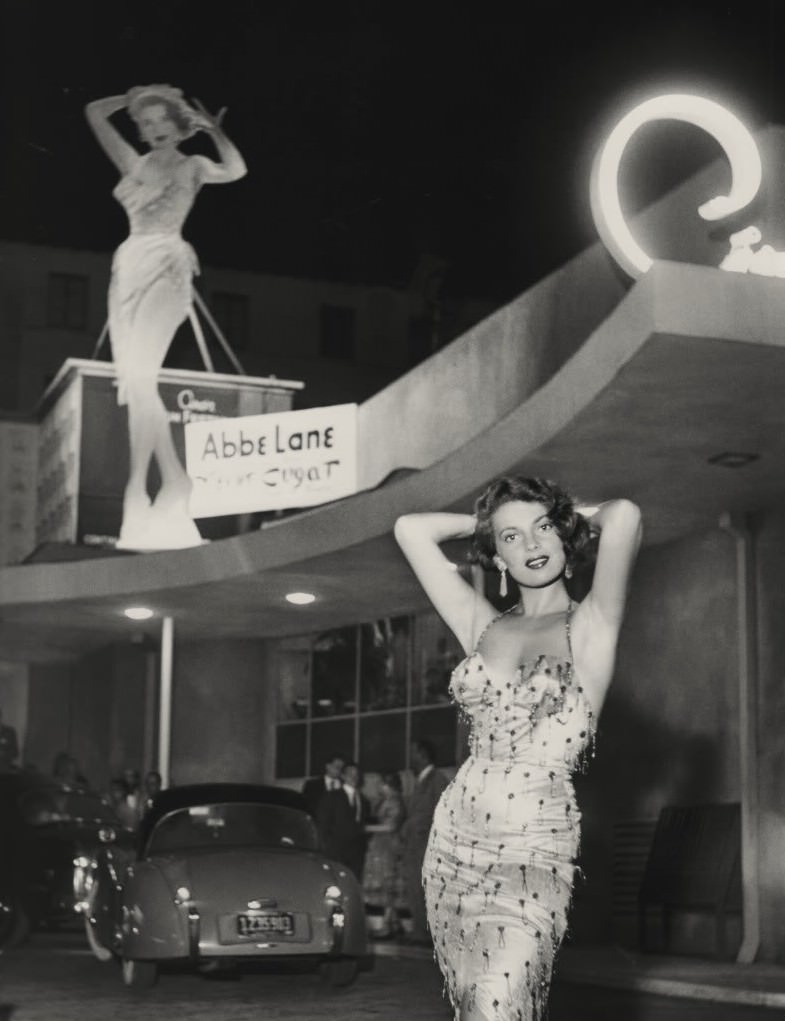 50+ Glamorous Photos Of Young Abbe Lane From 1950s & 1960s