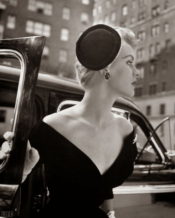 Fabulous Fashion Photography By Nina Leen From 1940-1950s