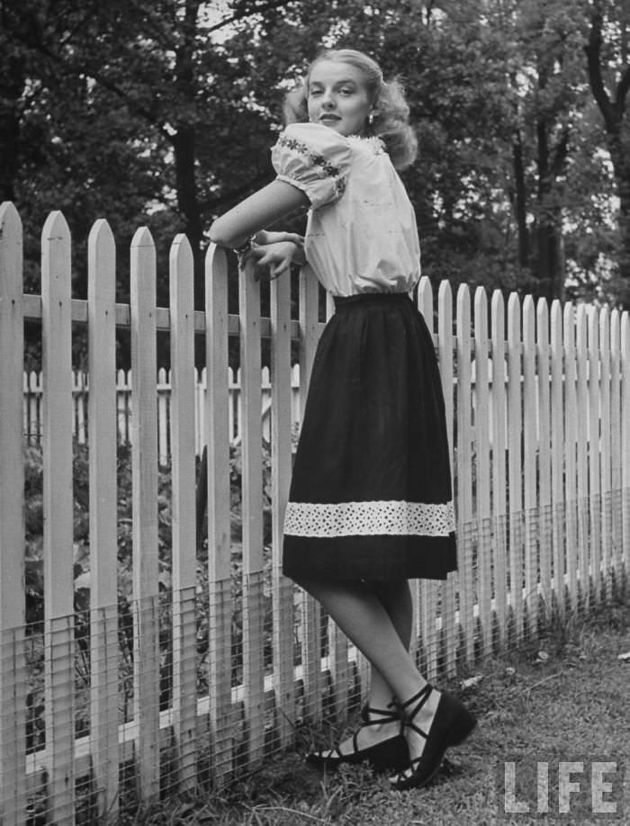 Fabulous Fashion Photography By Nina Leen From 1940-1950s