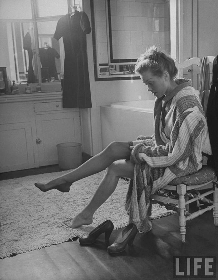 Fabulous Fashion Photography By Nina Leen From 1940-1950s