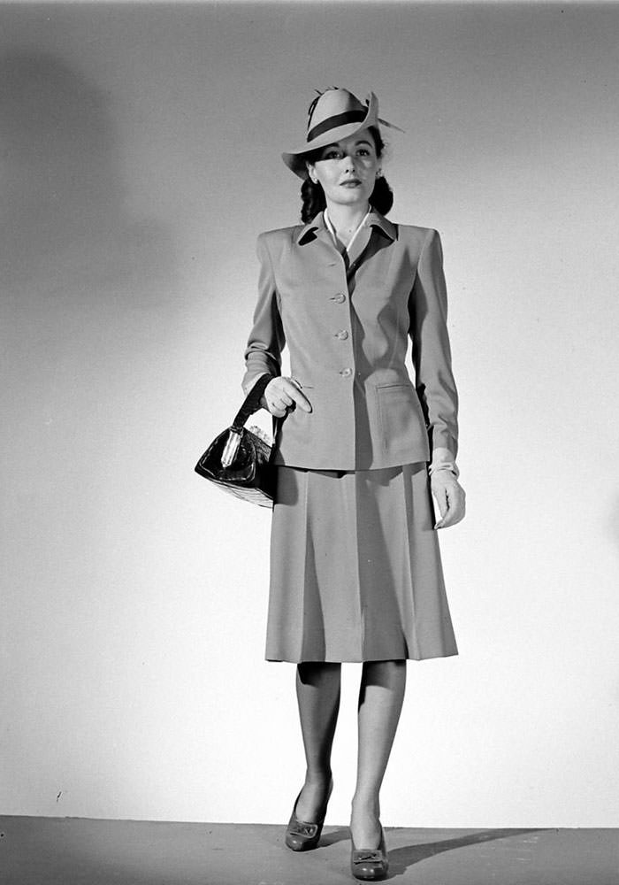 Fabulous Fashion Photography By Nina Leen From 1940-1950s