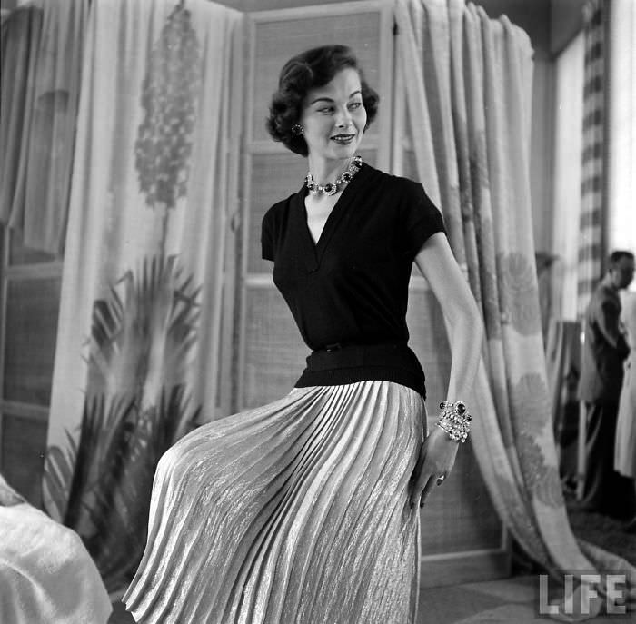 Fabulous Fashion Photography By Nina Leen From 1940-1950s