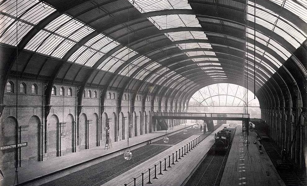 London Underground 1860s-1960s: 50+ Historic Photos Capturing The Journey Starting From The Construction