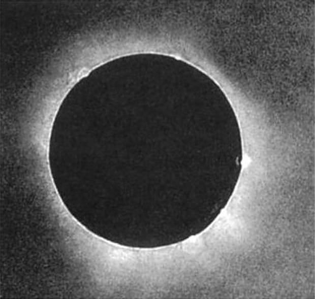 First photograph of Solar Eclipse, 1851