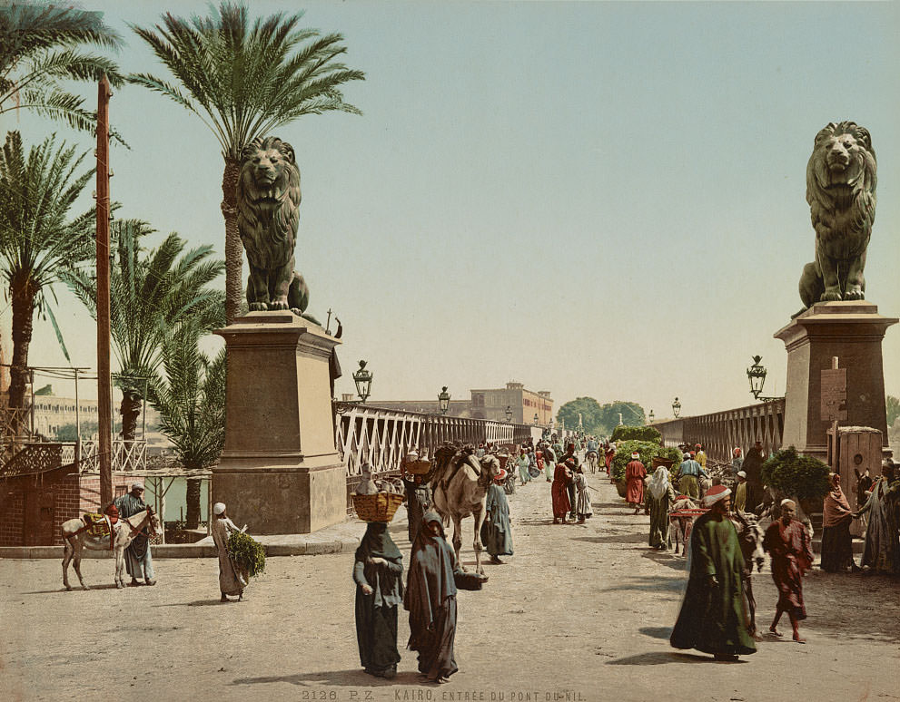 Entrance to the Nile Bridge, Cairo, 1890s