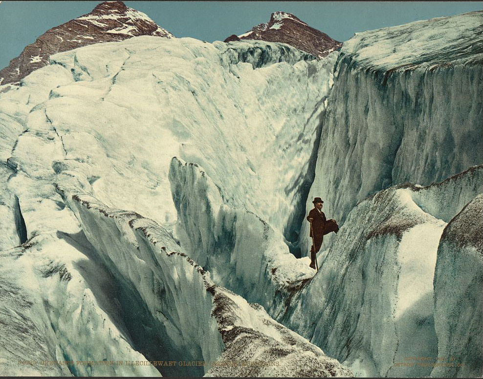 Crevasse formation in Illecillewaet Glacier, Selkirk Mountains