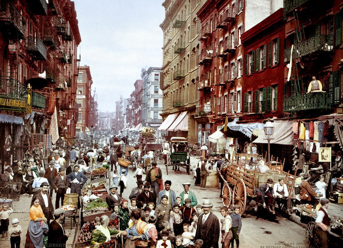 Mulberry Street, 1900