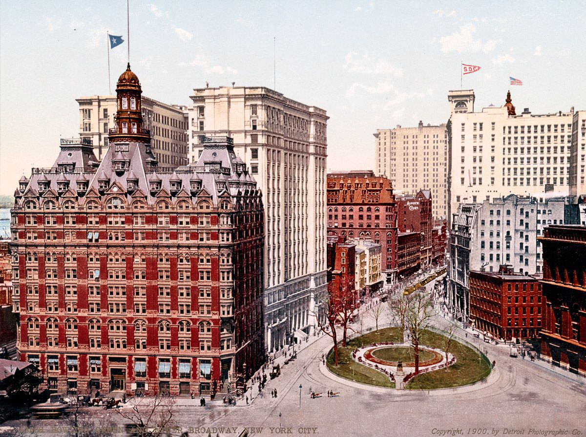 Bowling Green and lower Broadway, 1900