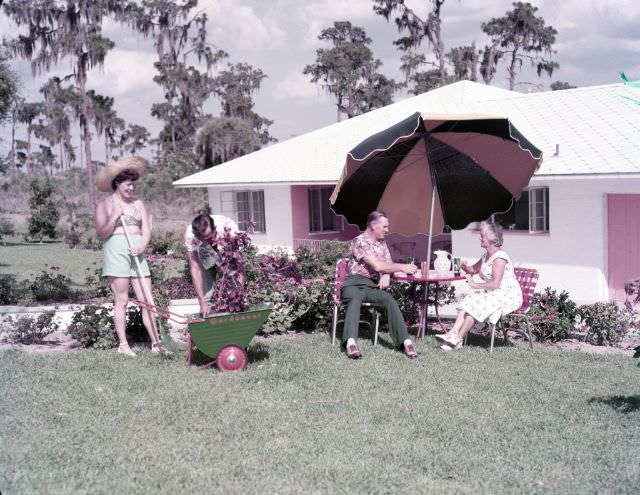 Advertisement shot for homes in Winter Haven, June 1952