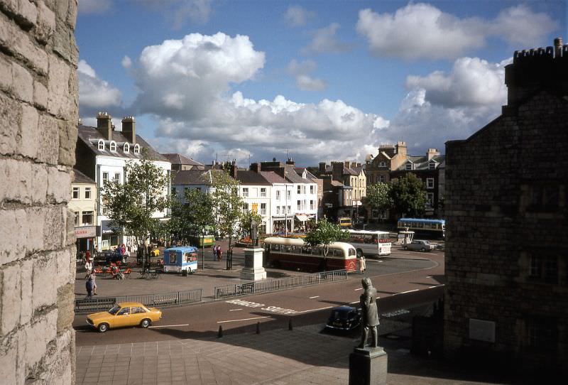 Caernarfon, 1975