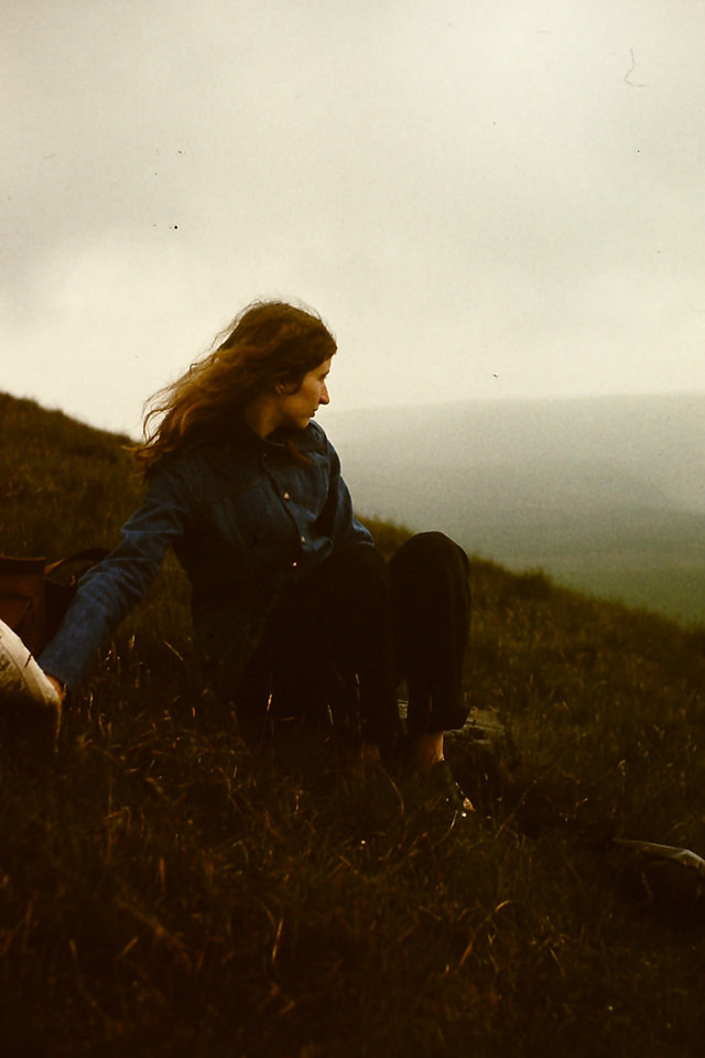 1970s Wales: Dazzling Color Photographs Capturing Streets Scenes And Everyday Life