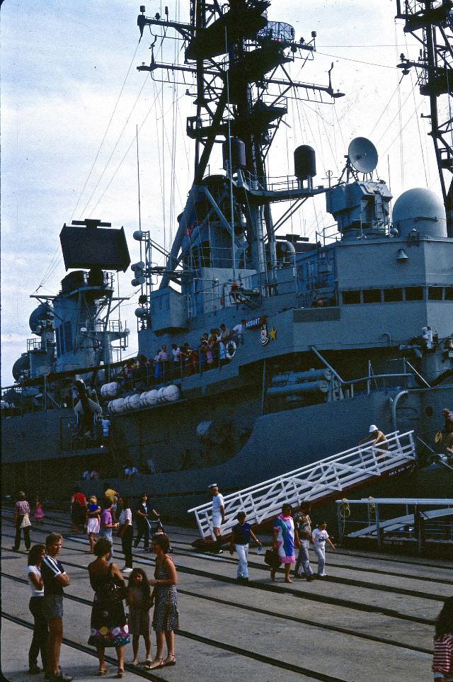 HMAS Hobart, Melbourne