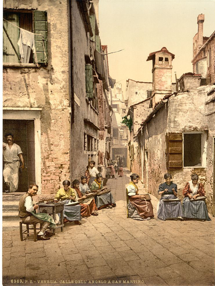 A court yard (Calle dell Angelo a San Martino)