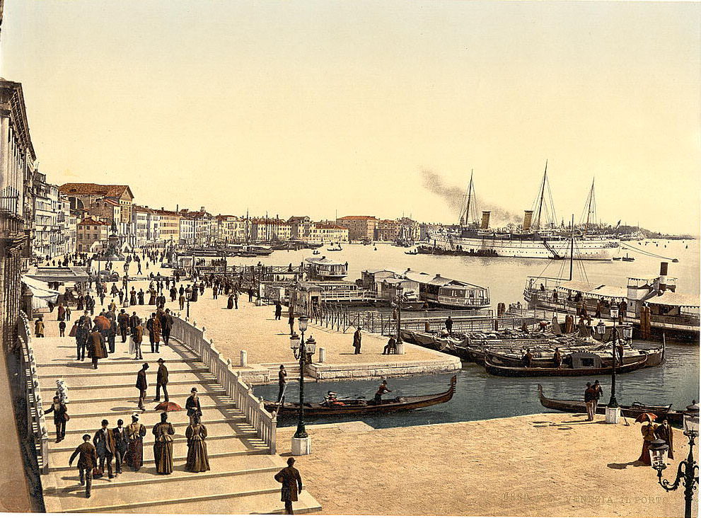 Venice harbor and Doge's Palace