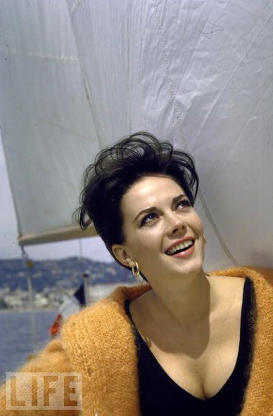 Natlie Wood smiles upward at the Cannes film festival in 1962. That was the first year of the International Critics' Week sidebar.