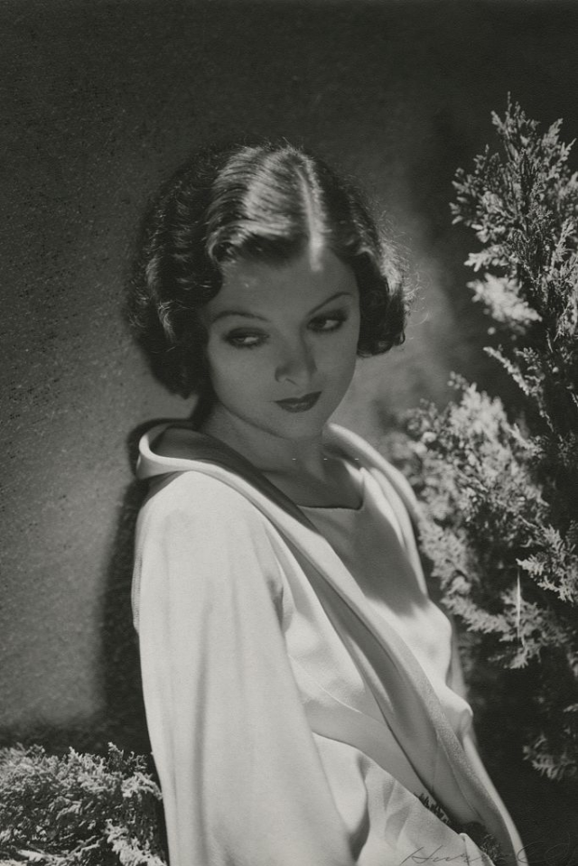 Myrna Loy, 1933.