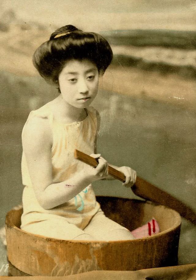 Japanese Bathing Beauties: Colorized Photos Of Young Geisha And Maiko Girls In Bathing Suits From 1868 to 1912