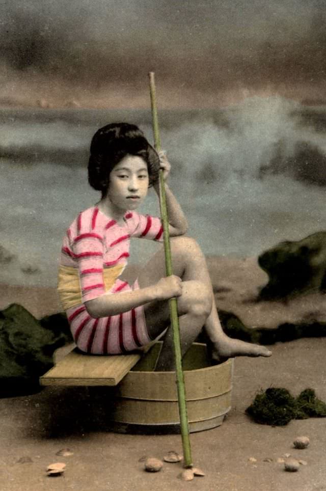 Japanese Bathing Beauties: Colorized Photos Of Young Geisha And Maiko Girls In Bathing Suits From 1868 to 1912