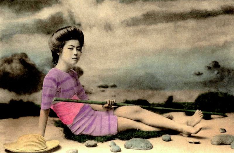 Japanese Bathing Beauties: Colorized Photos Of Young Geisha And Maiko Girls In Bathing Suits From 1868 to 1912