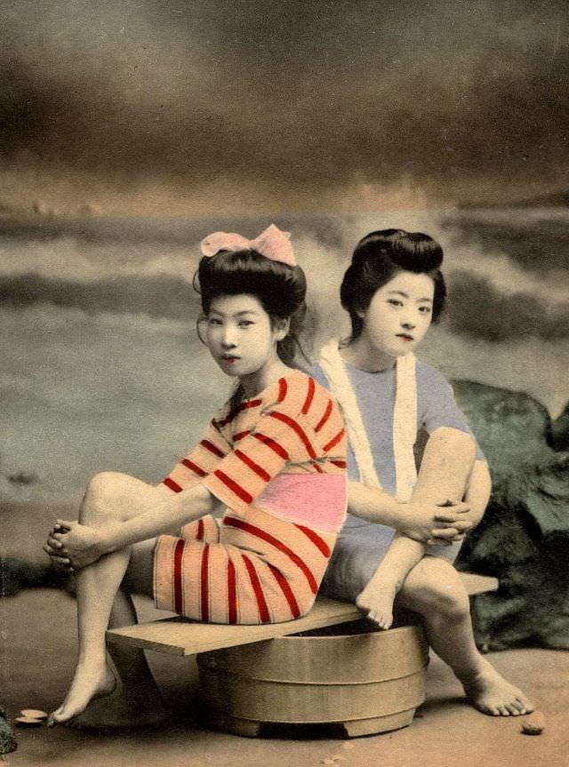 Japanese Bathing Beauties: Colorized Photos Of Young Geisha And Maiko Girls In Bathing Suits From 1868 to 1912